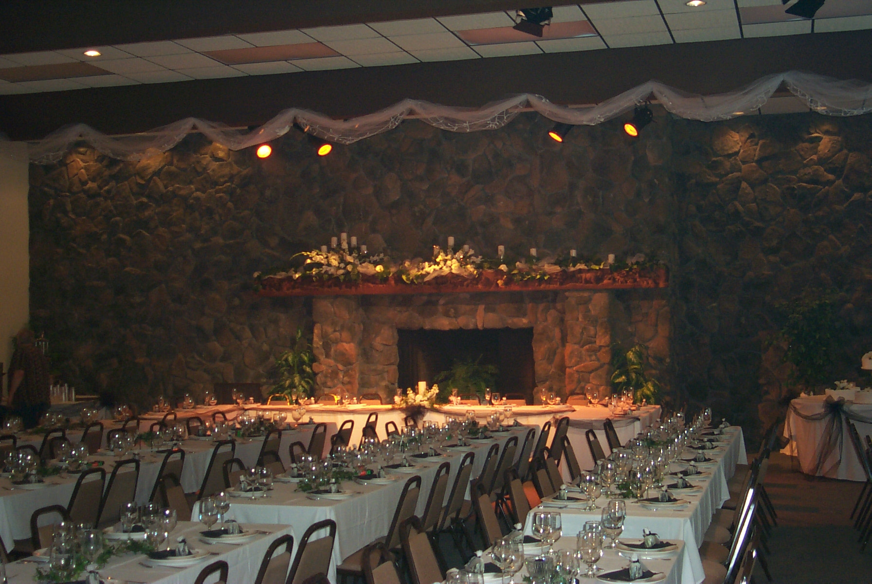 Cedar Lodge Events, Yosemite Hotels